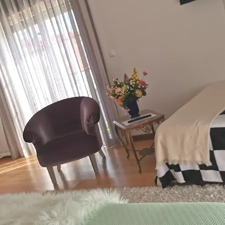 Casa de hóspedes Rickyguesthouse Nazaré