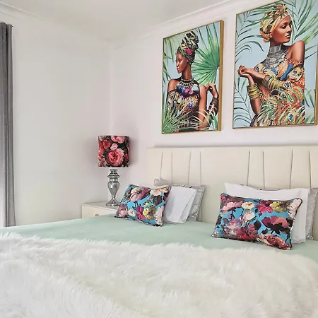 Rickyguesthouse 4* נאזרה