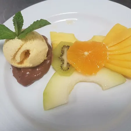 בית הארחה Rickyguesthouse נאזרה